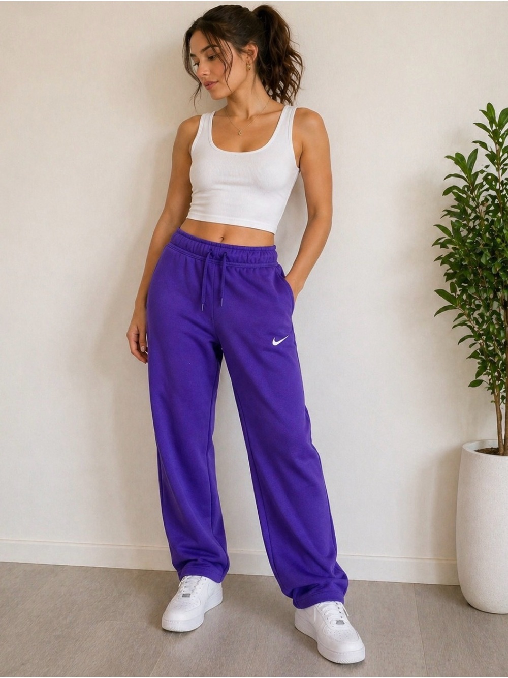 Nike Therma Fit Purple Sweatpants NWT Soft Women’s Small Joggers